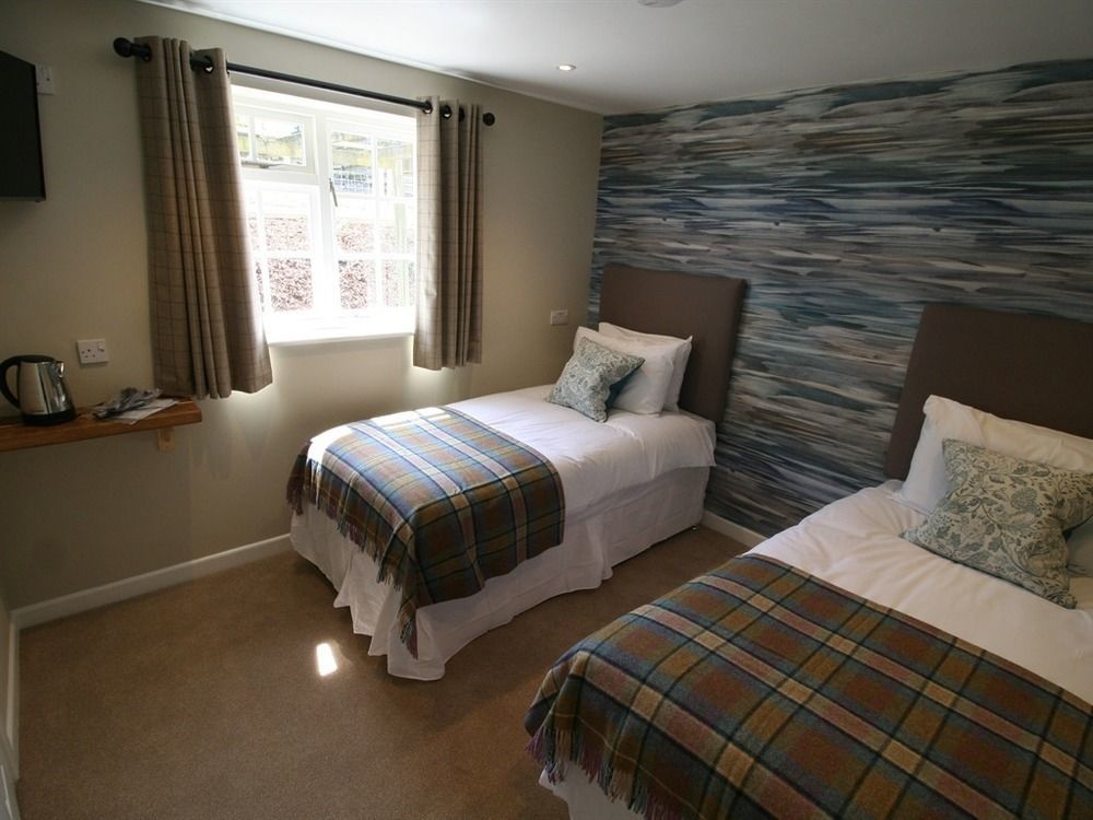 The Fox & Hounds Hotel Swindon Eksteriør billede